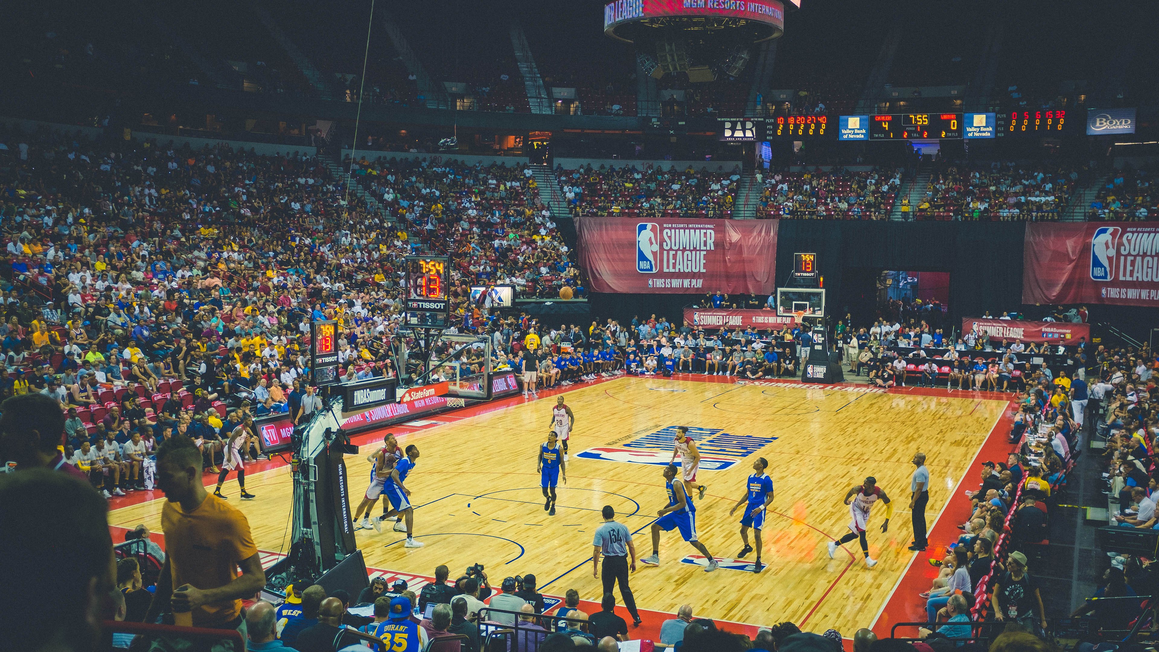 _热火队的防守坚若磐石,击退对手攻势_,热火队强不强